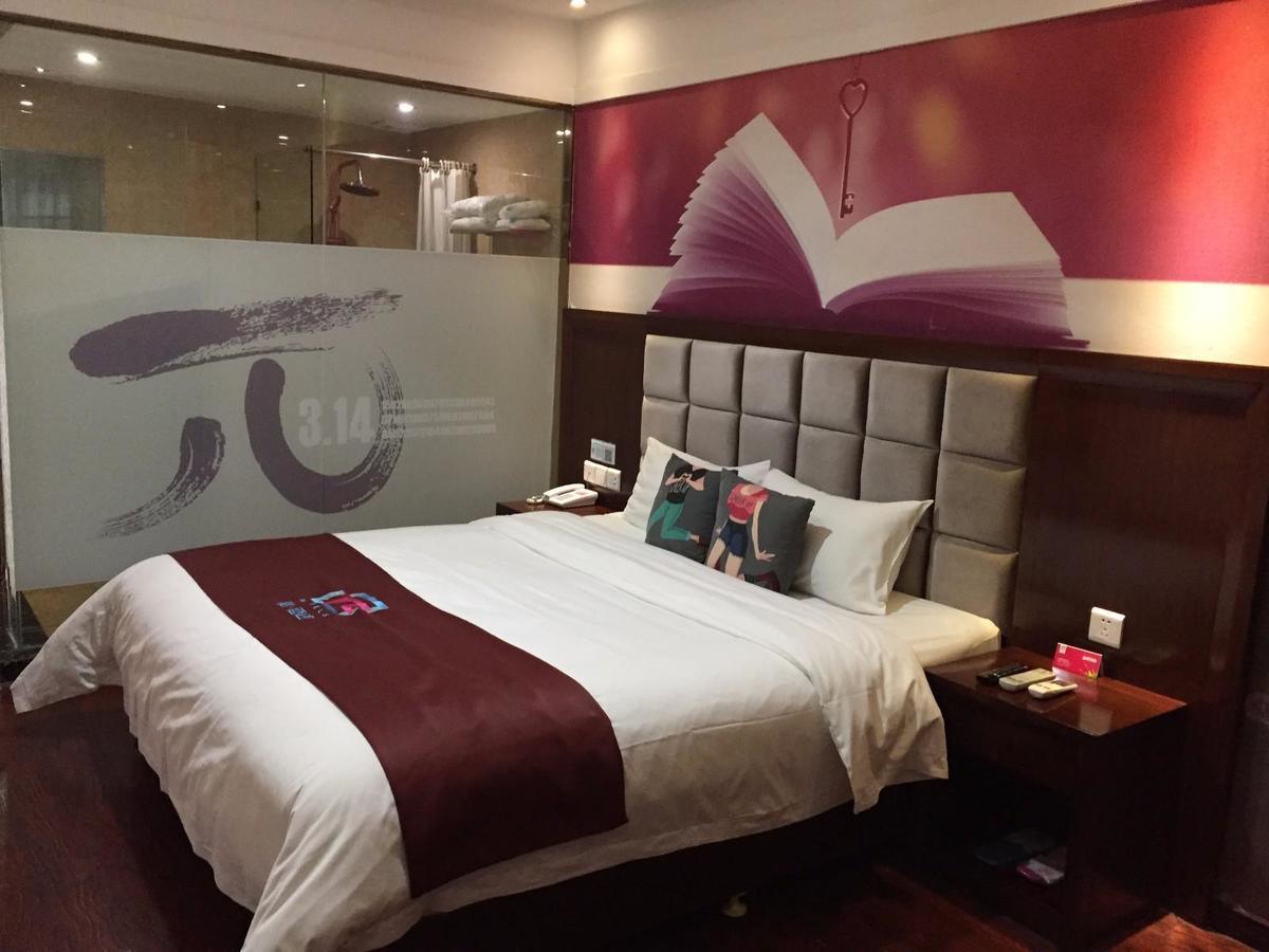 Pai Hotel Chengdu North Railway Station Exterior foto